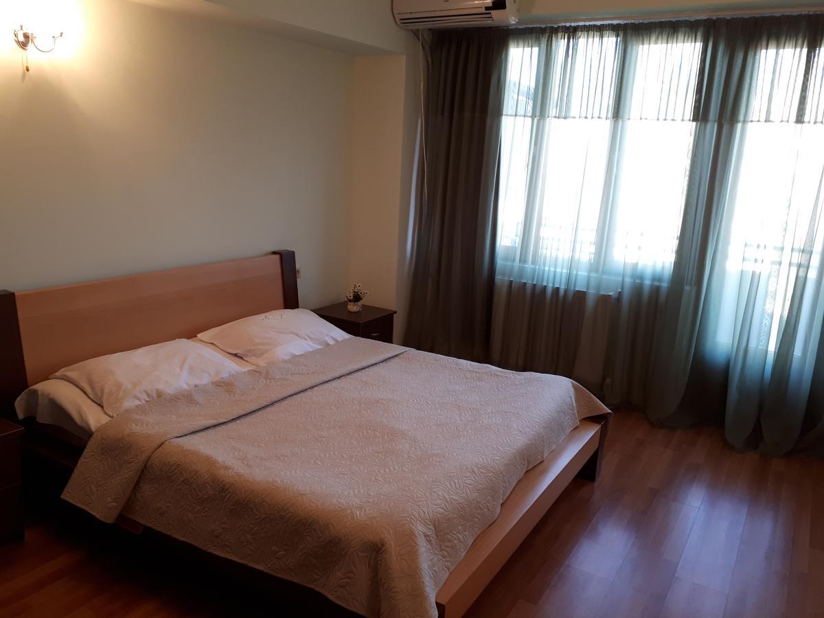 Apartment Archil Μπατούμι Εξωτερικό φωτογραφία