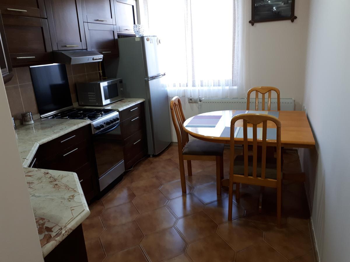 Apartment Archil Μπατούμι Εξωτερικό φωτογραφία